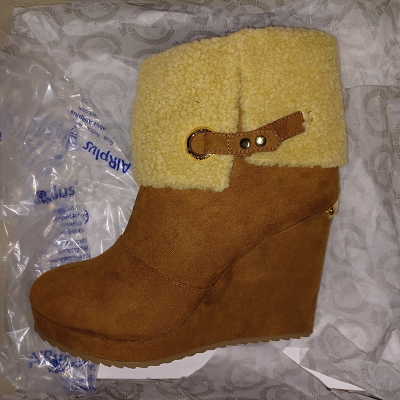 BLACK FRIDAY SALE NOV28/DEC5NWOT Juicy Couture Boots - Picture 8 of 9